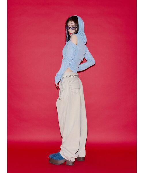 jouetie(ジュエティ)の「【SOMETHING×PosTokyo】Tuck Buggy(デニムパンツ・レディース・ベージュ/ブラック・SMALL/MEDIUM)」の3枚目の写真