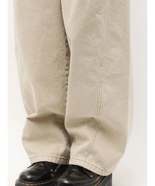 jouetie(ジュエティ)の「【SOMETHING×PosTokyo】Tuck Buggy(デニムパンツ・レディース・ベージュ/ブラック・SMALL/MEDIUM)」の17枚目の写真