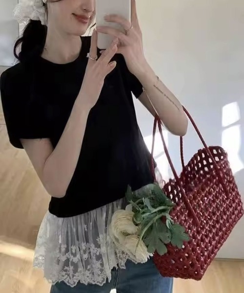 ammy.(エイミードット)の「【 ammy. / エイミードット 】 レースペプラム ドッキング Tシャツ(Tシャツ/カットソー・レディース・ブラック/ホワイト・FREE)」の2枚目の写真