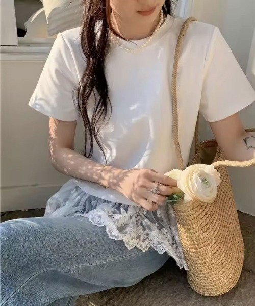 ammy.(エイミードット)の「【 ammy. / エイミードット 】 レースペプラム ドッキング Tシャツ(Tシャツ/カットソー・レディース・ブラック/ホワイト・FREE)」の4枚目の写真
