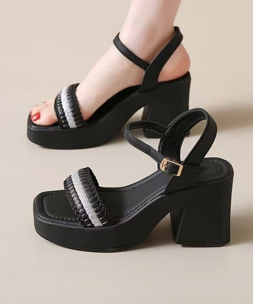 Miniministore(ミニミニストア)の「厚底 ストラップサンダル 太ヒール 美脚(サンダル・レディース・アイボリー/ブラック・23.5cm/23.0cm/22.5cm/25.0cm/24.5cm/24.0cm)」の1枚目の写真