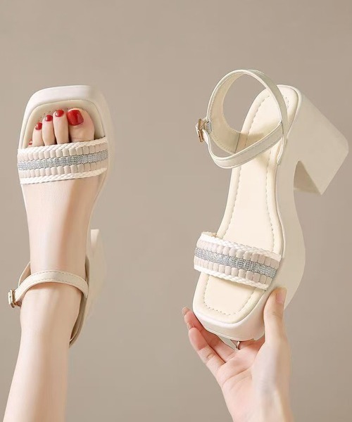 Miniministore(ミニミニストア)の「厚底 ストラップサンダル 太ヒール 美脚(サンダル・レディース・アイボリー/ブラック・23.5cm/23.0cm/22.5cm/25.0cm/24.5cm/24.0cm)」の18枚目の写真