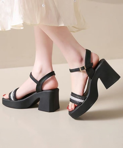 Miniministore(ミニミニストア)の「厚底 ストラップサンダル 太ヒール 美脚(サンダル・レディース・アイボリー/ブラック・23.5cm/23.0cm/22.5cm/25.0cm/24.5cm/24.0cm)」の15枚目の写真