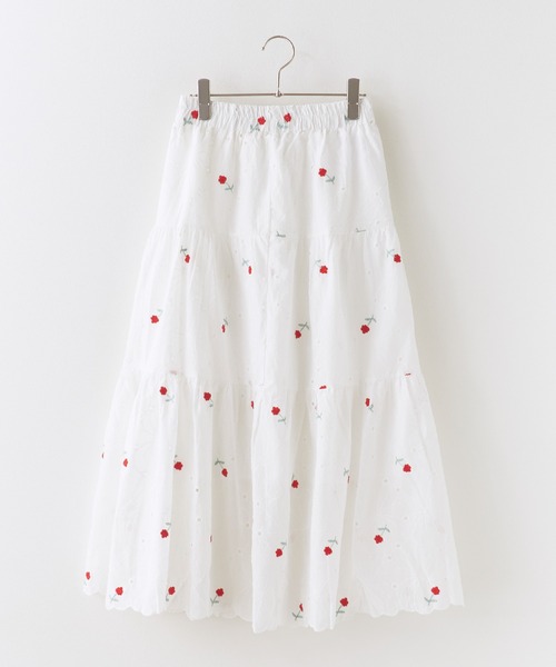 Chick（チック）の「Floral Embroidery Lace Scallop Long Flare Tiered Skirt / 花刺繍 レース スカラップ ロング フレア ティアード スカート 小花柄 レディース 秋 秋服 2026年秋冬（スカート・レディース・レッド/ブルー・FREE）」の13枚目の写真