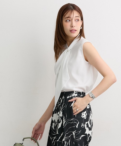 slattgir(スラットジール)の「高身長 タイデザインノースリーブブラウス(トールサイズ)(シャツ/ブラウス・レディース・ネイビー/オフホワイト・TL/TM/T5L/T4L/T3L/TLL)」の4枚目の写真