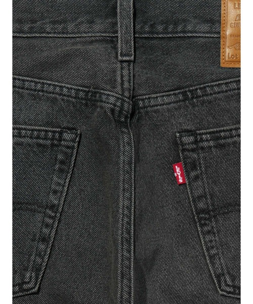 Levi's（リーバイス）の「Levi's/リーバイス 555(TM) リラックスストレート ジーンズ ブラック（デニムパンツ・メンズ・ブラック・W34 L32/W33 L32/W32 L32/W31 L32/W29 L32/W28 L32/W30 L32）」の11枚目の写真