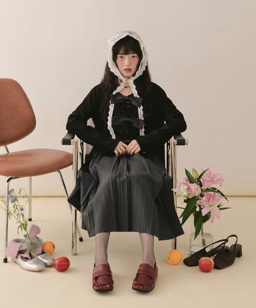 loin nuit(ロワンニュイ)の「big ribbon long sleeve tops / ビッグリボンロングスリーブトップス(Tシャツ/カットソー・レディース・ホワイト/ブラック/ブラウン・FREE)」の15枚目の写真