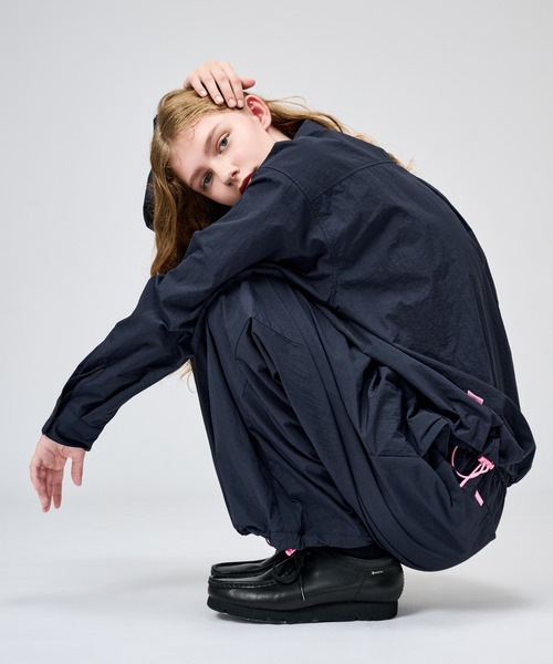 WETTEMPT（ウィテンプト）の「NYLON BICOLOR DRAWSTRING L/S SHIRT / ナイロンバイカラードローコードL/Sシャツ（シャツ/ブラウス・メンズ・グレー/ネイビー/ブラック・MEDIUM/SMALL/LARGE）」の17枚目の写真