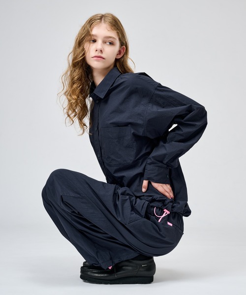 WETTEMPT（ウィテンプト）の「NYLON BICOLOR DRAWSTRING L/S SHIRT / ナイロンバイカラードローコードL/Sシャツ（シャツ/ブラウス・メンズ・グレー/ネイビー/ブラック・MEDIUM/SMALL/LARGE）」の19枚目の写真