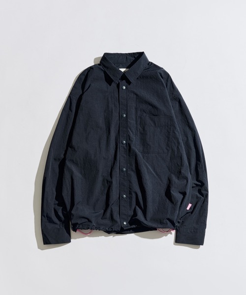 WETTEMPT（ウィテンプト）の「NYLON BICOLOR DRAWSTRING L/S SHIRT / ナイロンバイカラードローコードL/Sシャツ（シャツ/ブラウス・メンズ・グレー/ネイビー/ブラック・MEDIUM/SMALL/LARGE）」の4枚目の写真