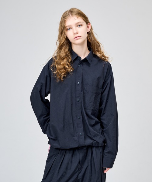 WETTEMPT（ウィテンプト）の「NYLON BICOLOR DRAWSTRING L/S SHIRT / ナイロンバイカラードローコードL/Sシャツ（シャツ/ブラウス・メンズ・グレー/ネイビー/ブラック・MEDIUM/SMALL/LARGE）」の6枚目の写真