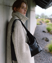 テイヴショルダーバッグ Tave Shoulder Bag_ブラック