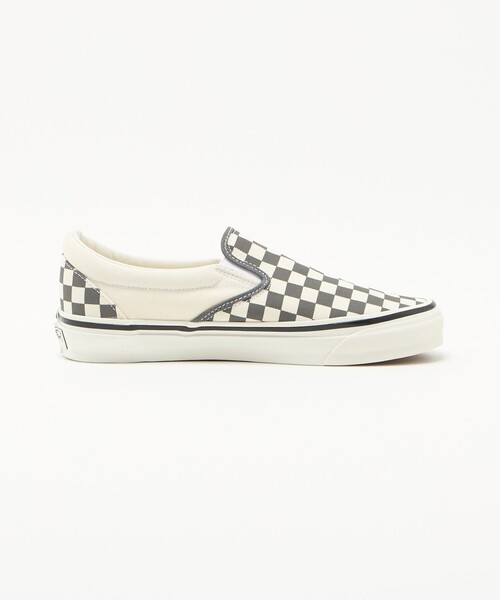 VANS(バンズ)の「<VANS>LX Classic Slip-On クラシック スリッポン/スニーカー(スニーカー・メンズ・ブラック/レッド・8/10/9/7h/8h/9h/10h)」の5枚目の写真