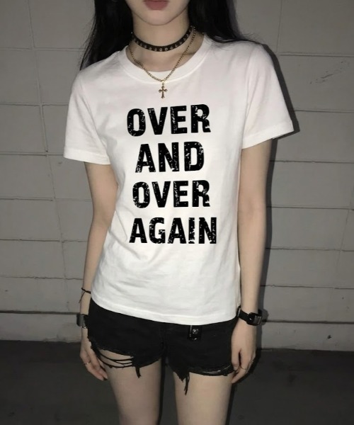 SHEPP(シープ)の「クラックロゴプリント 半袖クルーネックTシャツ(Tシャツ/カットソー・レディース・グレー/ホワイト・L/M)」の4枚目の写真