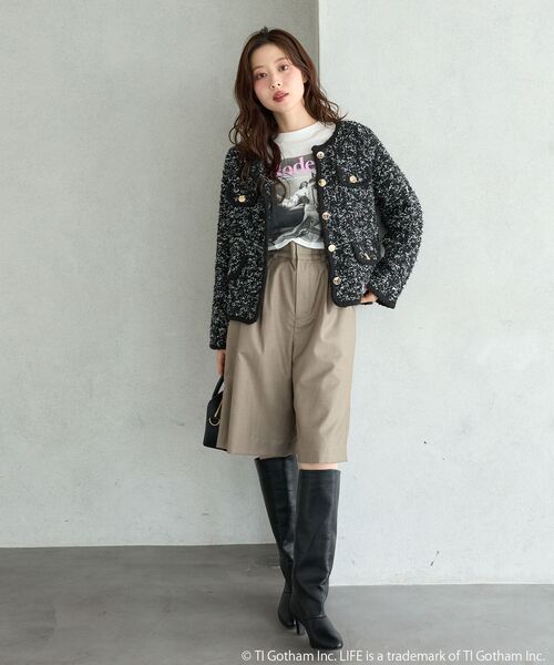 le.coeur blanc(ルクールブラン)の「タックハーフパンツ(その他パンツ・レディース・ブラック/グレイッシュベージュ・38)」の5枚目の写真