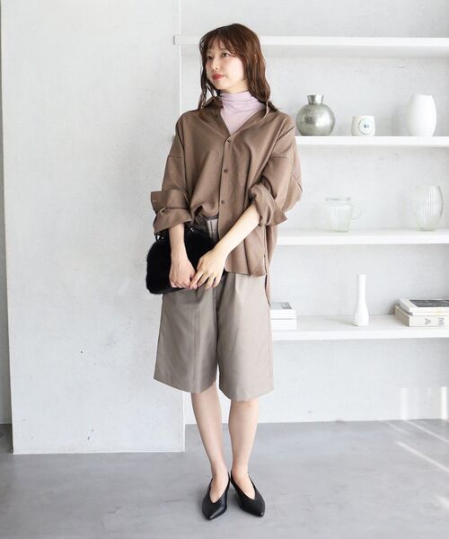 le.coeur blanc(ルクールブラン)の「タックハーフパンツ(その他パンツ・レディース・ブラック/グレイッシュベージュ・38)」の9枚目の写真