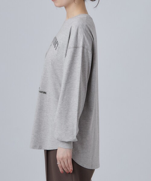 SHOO・LA・RUE（シューラルー）の「【選べる4柄/体型カバー】ゆるっと着られる BIGロンT（Tシャツ/カットソー・レディース・ブラック/ライトグレー/ホワイト/ベビーピンク・00）」の22枚目の写真