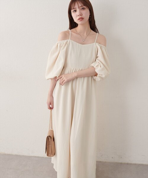 natural couture(ナチュラルクチュール)の「2WAYパフスリーブワンピース(ワンピース・レディース・オフホワイト/ネイビー/ブラウン/ブラック・FREE)」の7枚目の写真