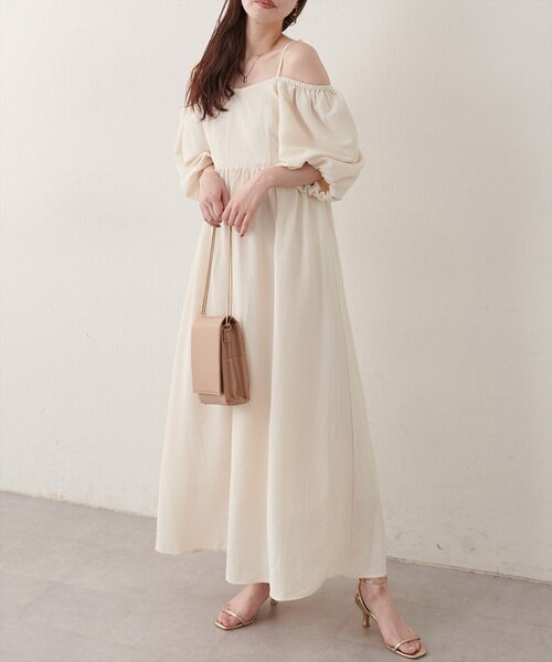 natural couture(ナチュラルクチュール)の「2WAYパフスリーブワンピース(ワンピース・レディース・オフホワイト/ネイビー/ブラウン/ブラック・FREE)」の8枚目の写真