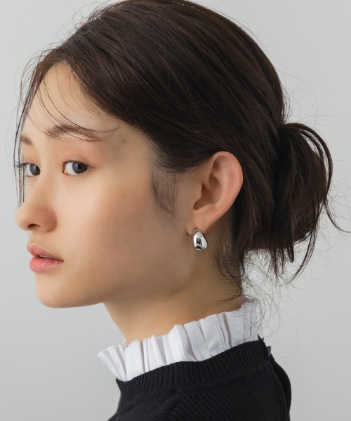 AJUGA.(アジュガ)の「ボールドドームピアス(ピアス(両耳用)・レディース・シルバー/ゴールド・ONE SIZE)」の14枚目の写真