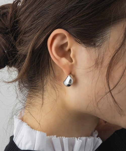AJUGA.(アジュガ)の「ボールドドームピアス(ピアス(両耳用)・レディース・シルバー/ゴールド・ONE SIZE)」の16枚目の写真