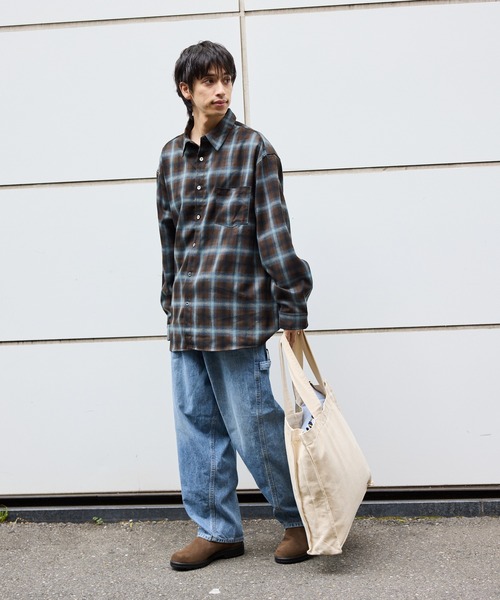 2AM(ツーエイエム)の「ワイドシルエット オンブレチェックシャツ(シャツ/ブラウス・メンズ・パープル/ブルー・L)」の6枚目の写真