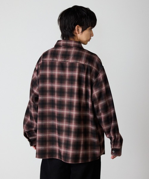 2AM(ツーエイエム)の「ワイドシルエット オンブレチェックシャツ(シャツ/ブラウス・メンズ・パープル/ブルー・L)」の18枚目の写真