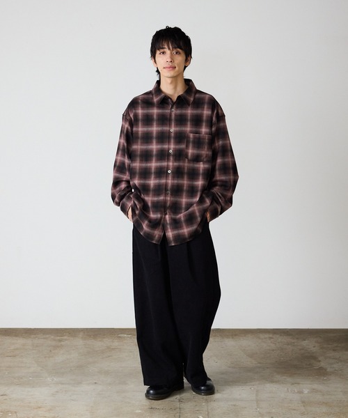 2AM(ツーエイエム)の「ワイドシルエット オンブレチェックシャツ(シャツ/ブラウス・メンズ・パープル/ブルー・L)」の19枚目の写真