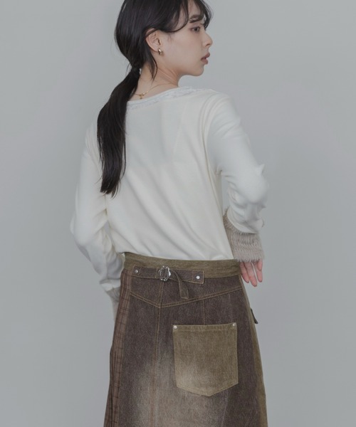 Eimee Law(エイミーロウ)の「ネックレイヤードトップス(Tシャツ/カットソー・レディース・ブラウン/ブラック/アイボリー/グレー・FREE)」の11枚目の写真