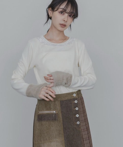 Eimee Law(エイミーロウ)の「ネックレイヤードトップス(Tシャツ/カットソー・レディース・ブラウン/ブラック/アイボリー/グレー・FREE)」の13枚目の写真