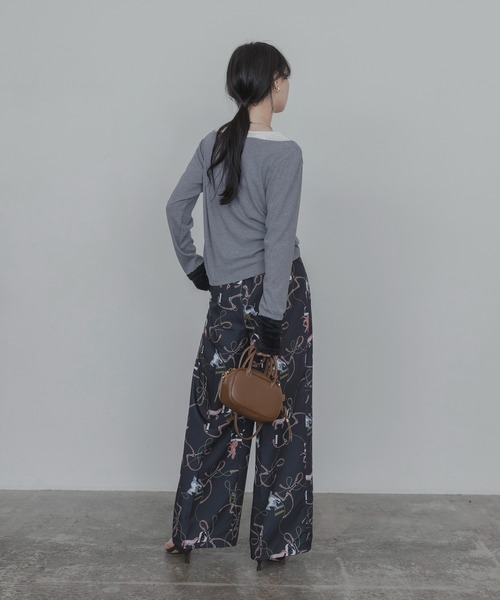 Eimee Law(エイミーロウ)の「ネックレイヤードトップス(Tシャツ/カットソー・レディース・ブラウン/ブラック/アイボリー/グレー・FREE)」の17枚目の写真