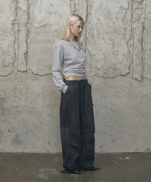 VOONT(ブント)の「One-Shoulder Snap Sweatshirt (GRAY)(スウェット・レディース・アッシュグレー・OS)」の7枚目の写真