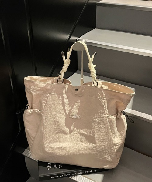 Alum'(アルム)の「Rope Knot Tote Bag/ロープノットトートバッグ(トートバッグ・レディース・ブラック/ホワイト/グリーン/パープル・FREE)」の2枚目の写真