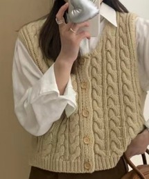 ボタン開き柄編みニットベスト