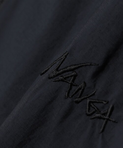 NANGA(ナンガ)の「【SHIPS別注】NANGA: ダウンジャケット 26AW(ダウンジャケット/コート・メンズ・ブラック/ダークグレー・LARGE/MEDIUM/SMALL/X-LARGE)」の15枚目の写真