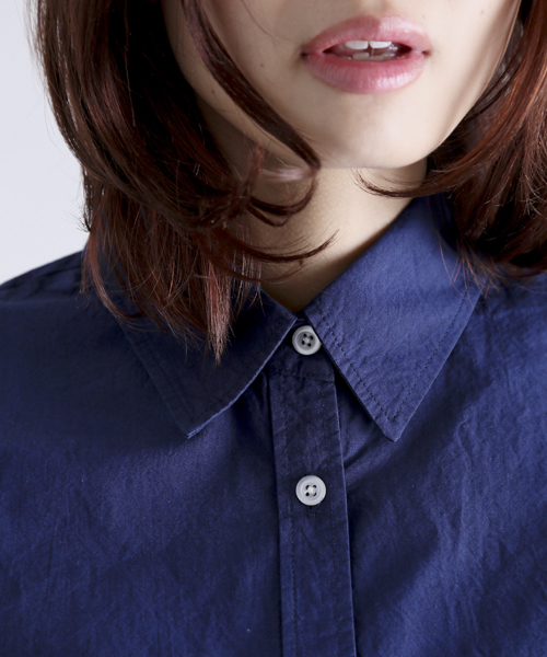 Denime（ドゥニーム）の「ブロードロングスリーブシャツ（シャツ/ブラウス・レディース・オフホワイト/ネイビー/サックスブルー・FREE）」の14枚目の写真