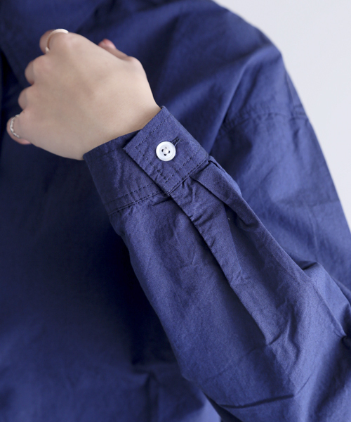 Denime（ドゥニーム）の「ブロードロングスリーブシャツ（シャツ/ブラウス・レディース・オフホワイト/ネイビー/サックスブルー・FREE）」の19枚目の写真