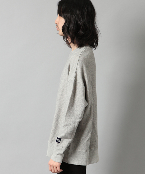 AMERICAN RAG CIE（アメリカンラグシー）の「ロゴ 刺繍 ビックシルエット フレンチテリー スウェットWEB限定（スウェット・メンズ・ホワイト/ブラック/グレー・2/1）」の5枚目の写真