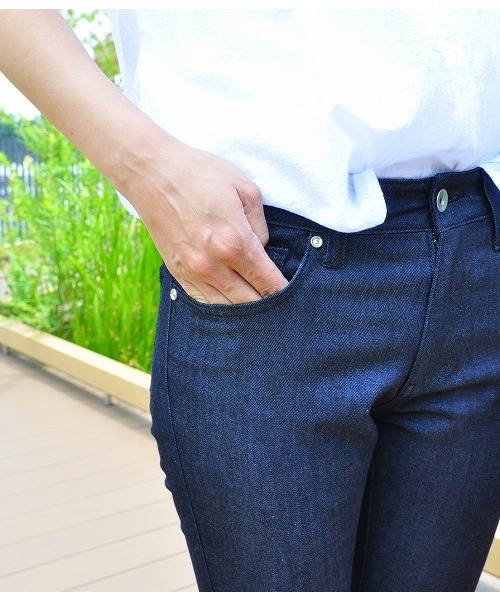 LE JUN（ルジュン）の「インディゴストレッチデニムスキニー（デニムパンツ・レディース・ネイビー・M/S）」の17枚目の写真
