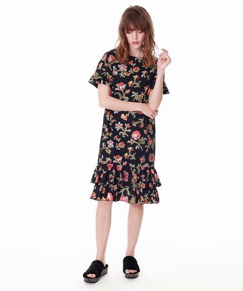 Grace Continental グレースコンチネンタル の プリントジョーゼットロングワンピース ワンピース Wear