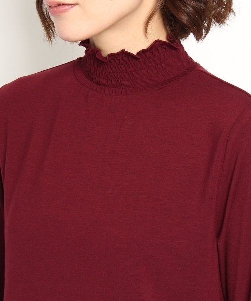 AG by aquagirl（エージーバイアクアガール）の「シャーリングネックプルオーバー（Tシャツ/カットソー・レディース・オフホワイト/グレー/レッド/ブラック・38）」の8枚目の写真