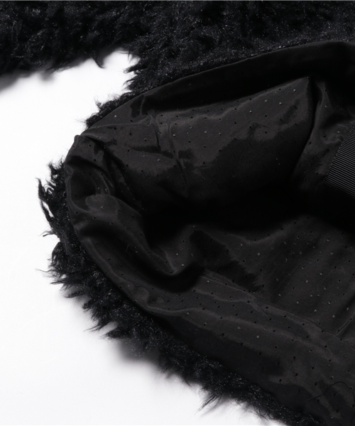 COMECHATTO&CLOSET(カムチャットアンドクロゼット)の「シープボアVネックカーディガン(カーディガン/ボレロ・キッズ・ブラック/アイボリー/ベージュ・110/130/100/120/90)」の7枚目の写真