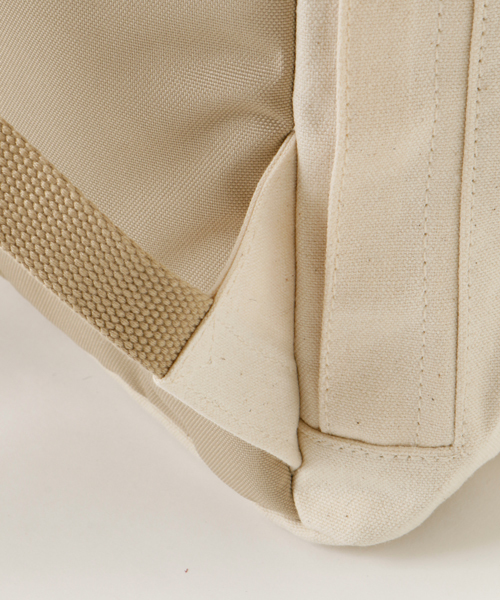 Columbia(コロンビア)の「Columbia×Daily russet×富士金梅 トリプルコラボバックパック(バックパック/リュック・レディース・ベージュ/グレー・FREE)」の7枚目の写真