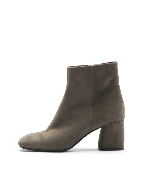 FABIO RUSCONI（ファビオルスコーニ）の「【STORY 1月号掲載】【HERS 12月号掲載】FABIO RUSCONI/チャンキーヒールスウェードブーツ（ブーツ・レディース・ブラック/グレー系その他/テラコッタ/レッド系その他・36/37/38/35）」の11枚目の写真