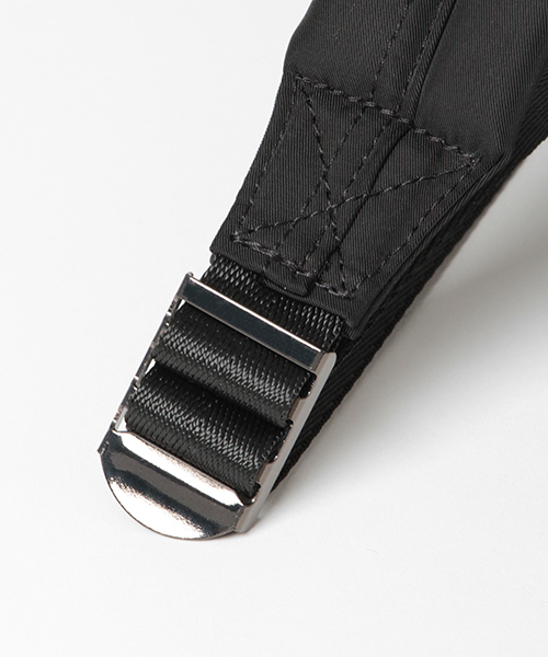 LBC（エルビーシー）の「縦ZIPベーシックバックパック（バックパック/リュック・レディース・ブラック/ベージュ/ネイビー・FREE）」の11枚目の写真