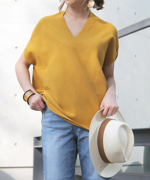 Liesse（リエス）の「Vネックコクーン求心プルオーバー（ニット/セーター・レディース・イエロー/ベージュ/ネイビー/オフホワイト・FREE）」の18枚目の写真