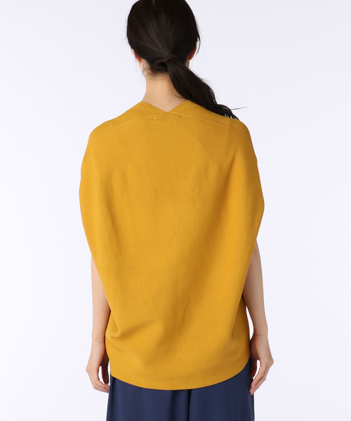 Liesse（リエス）の「Vネックコクーン求心プルオーバー（ニット/セーター・レディース・イエロー/ベージュ/ネイビー/オフホワイト・FREE）」の13枚目の写真