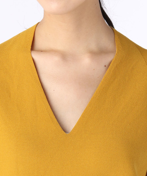 Liesse（リエス）の「Vネックコクーン求心プルオーバー（ニット/セーター・レディース・イエロー/ベージュ/ネイビー/オフホワイト・FREE）」の12枚目の写真