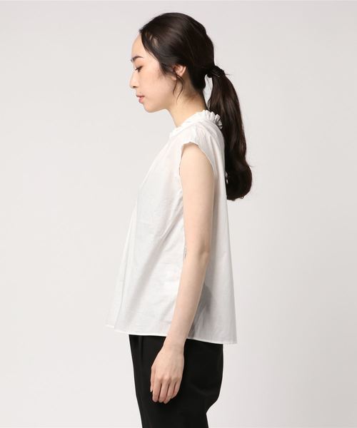 N.（N. Natural Beauty Basic）（エヌエヌナチュラルビューティーベーシック）の「ボイルローンギャザーネックブラウス（シャツ/ブラウス・レディース・ホワイト/ブラウン/イエロー/ネイビー・MEDIUM）」の6枚目の写真