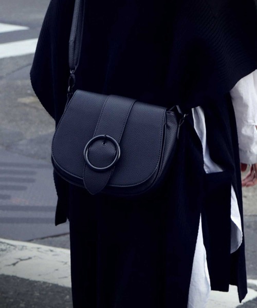 バックル付きショルダーバッグ（ショルダーバッグ）｜antiqua